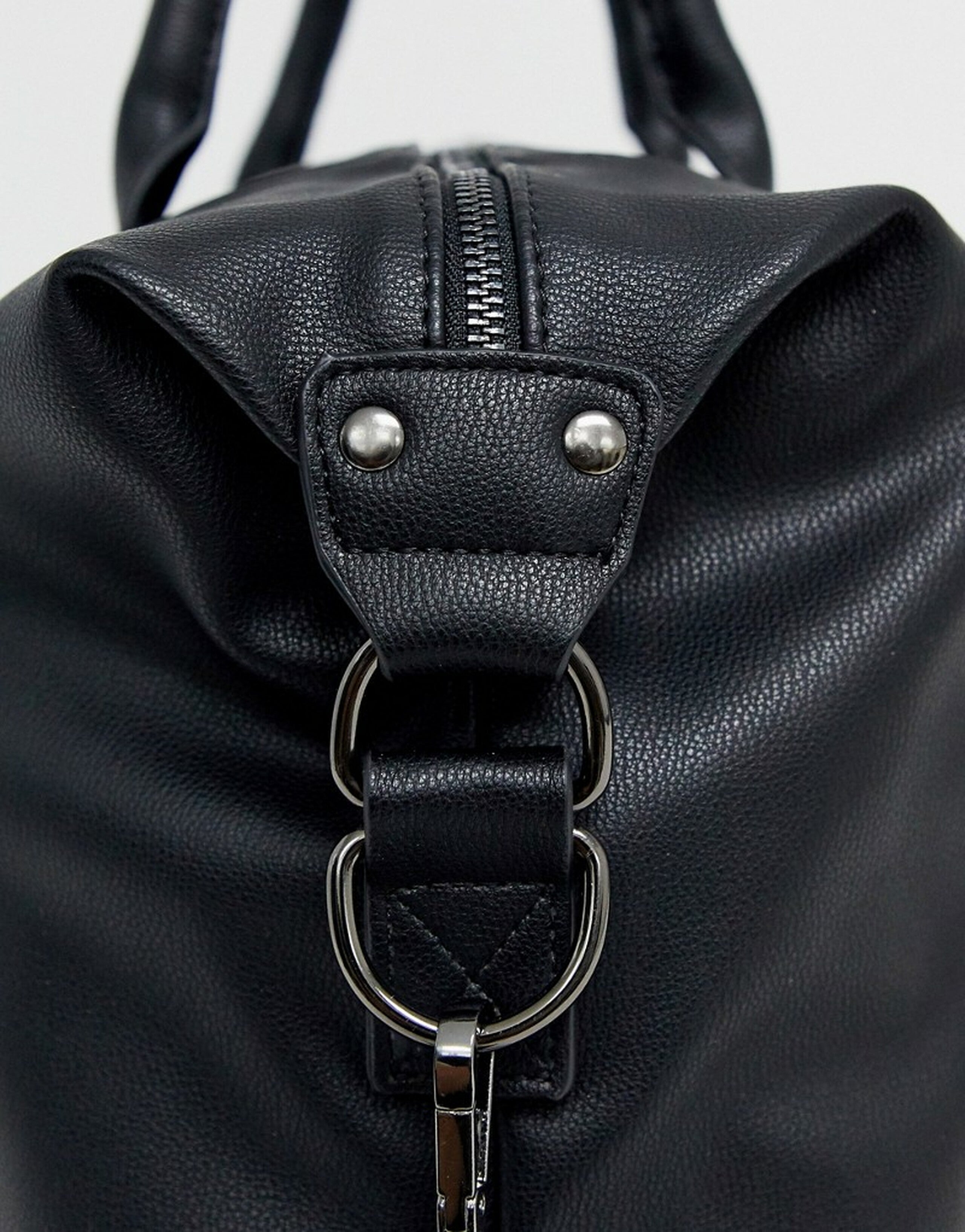 (Product 18) Sample - Bag And Accessory Boutiques For Sale (Product 18) Sample - Bag And Accessory Boutiques For Sale